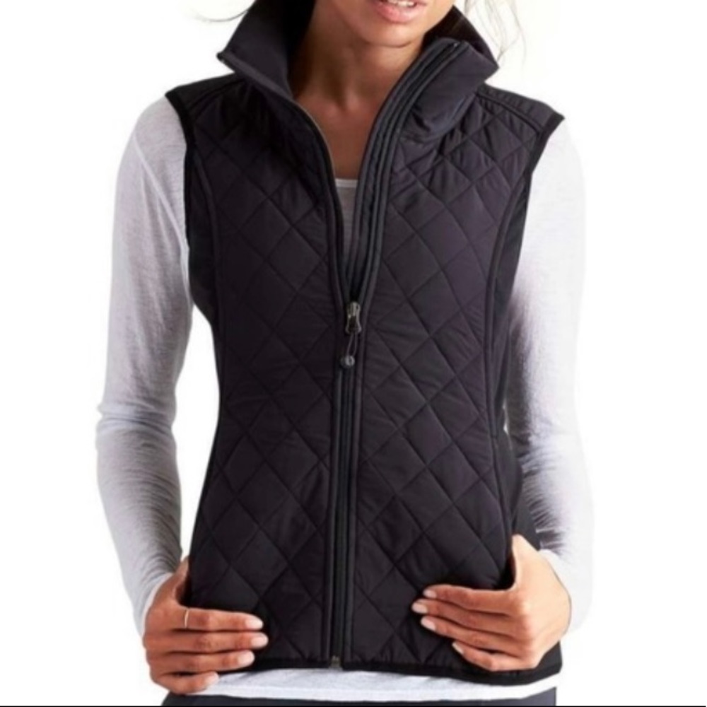 MOVING SALE: Athleta black quilted vest